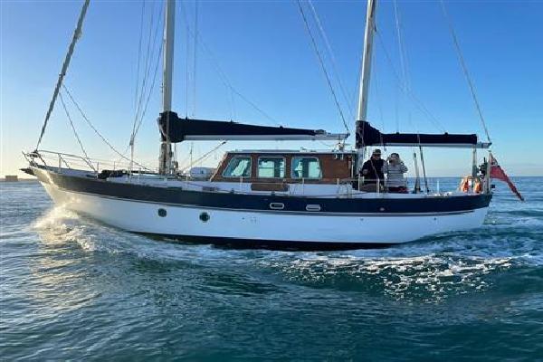 Dartsailer 38